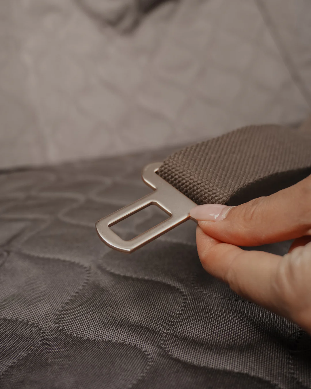 Adjustable Seat Belt Safety Clip - Image 3