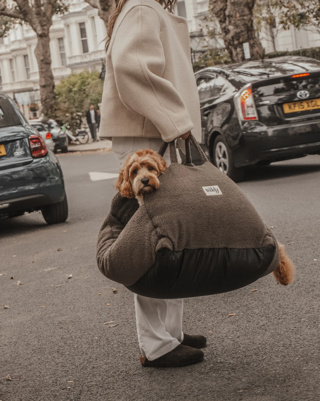 Chocolate | The Cosy Car Seat - Image 3