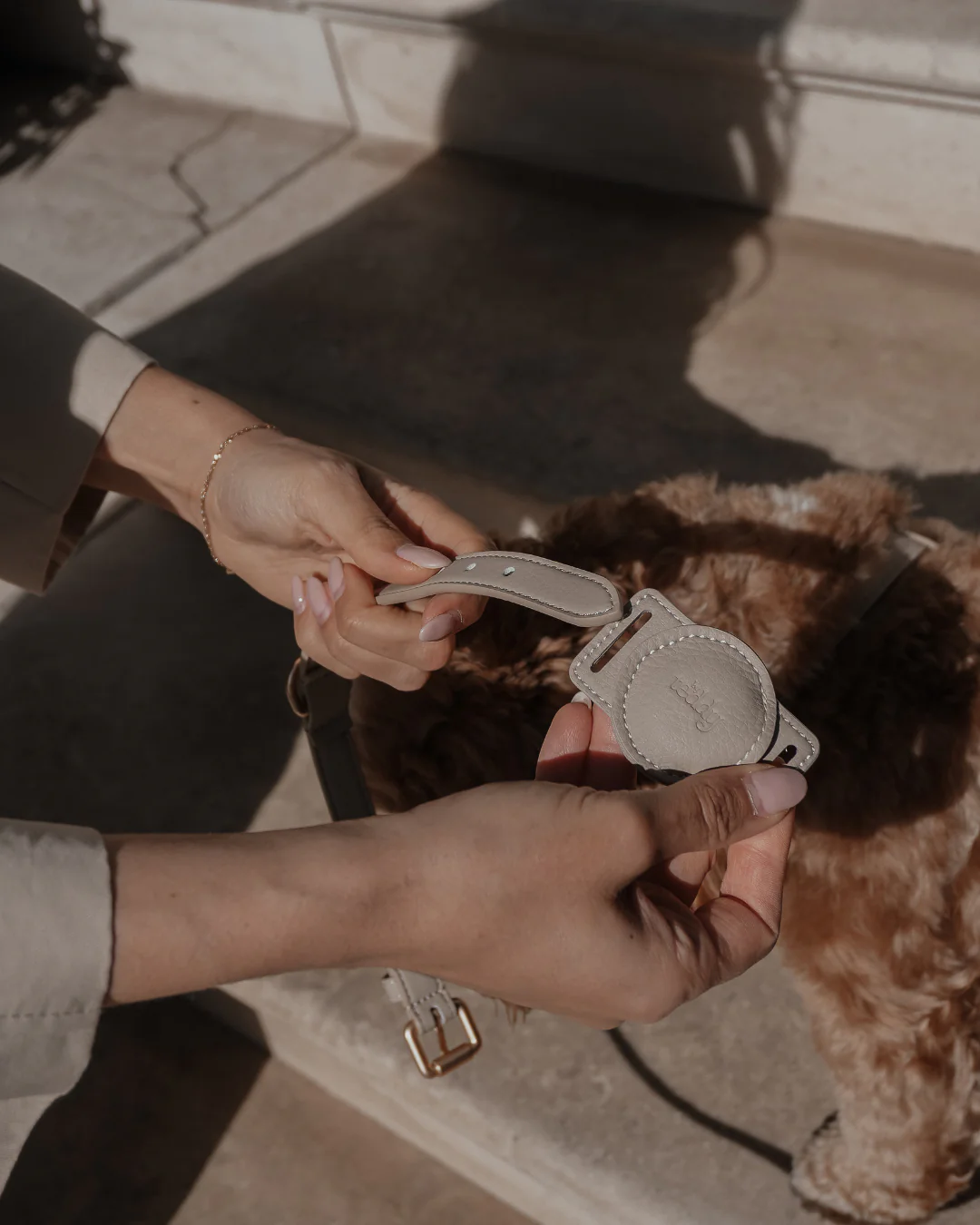 Hazelnut┃Studio AirTag Holder - Image 6