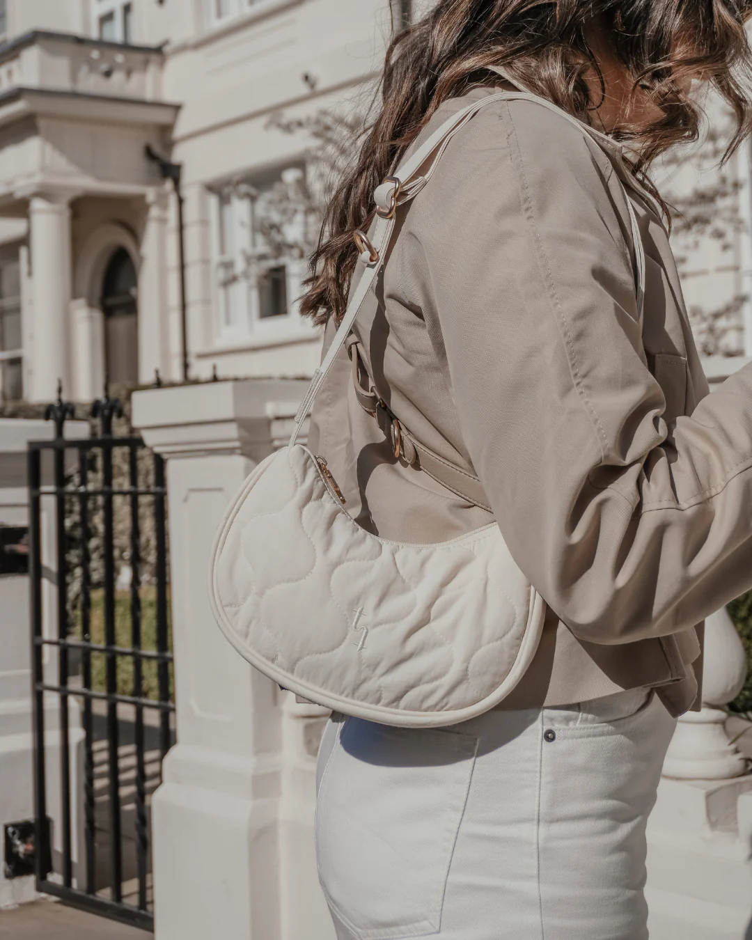 Marshmallow | The Quilted Walking Bag - Image 3