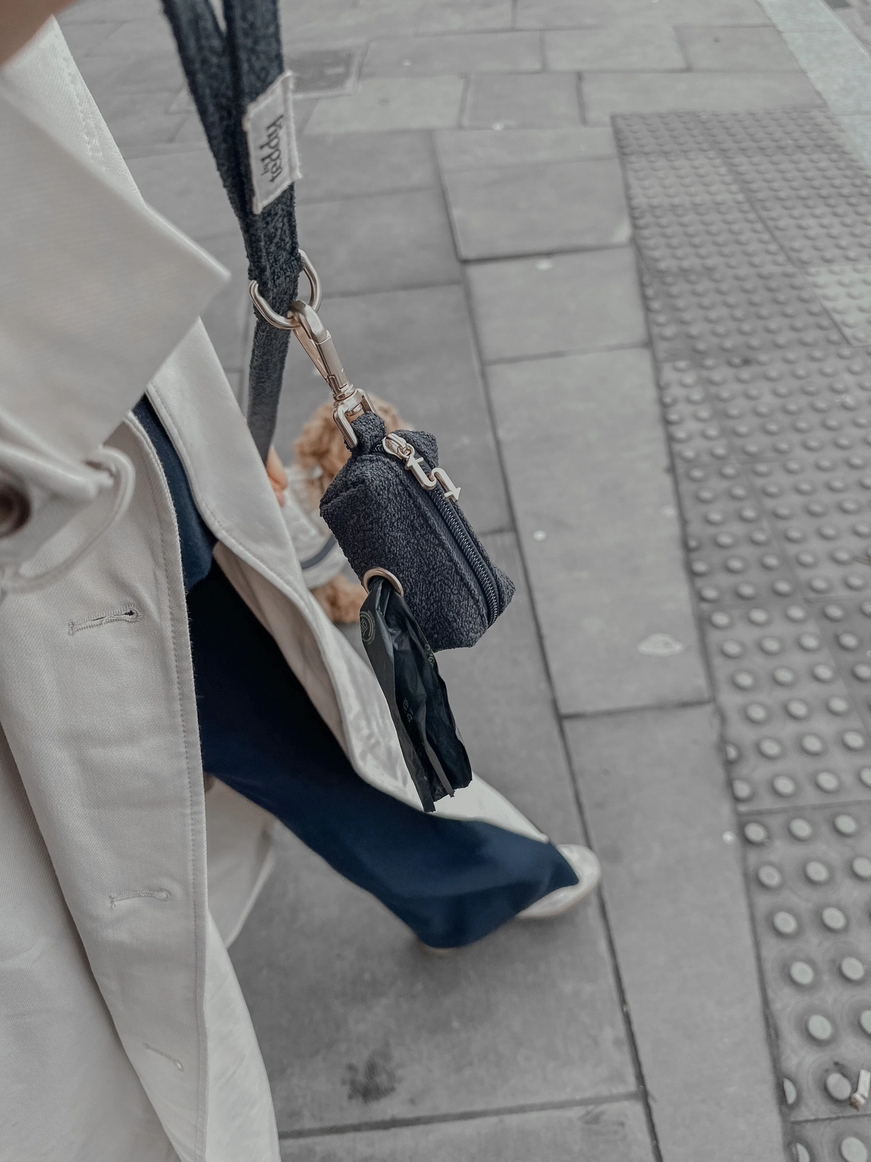 Midnight┃Boucle Poop Bag Holder - Image 5