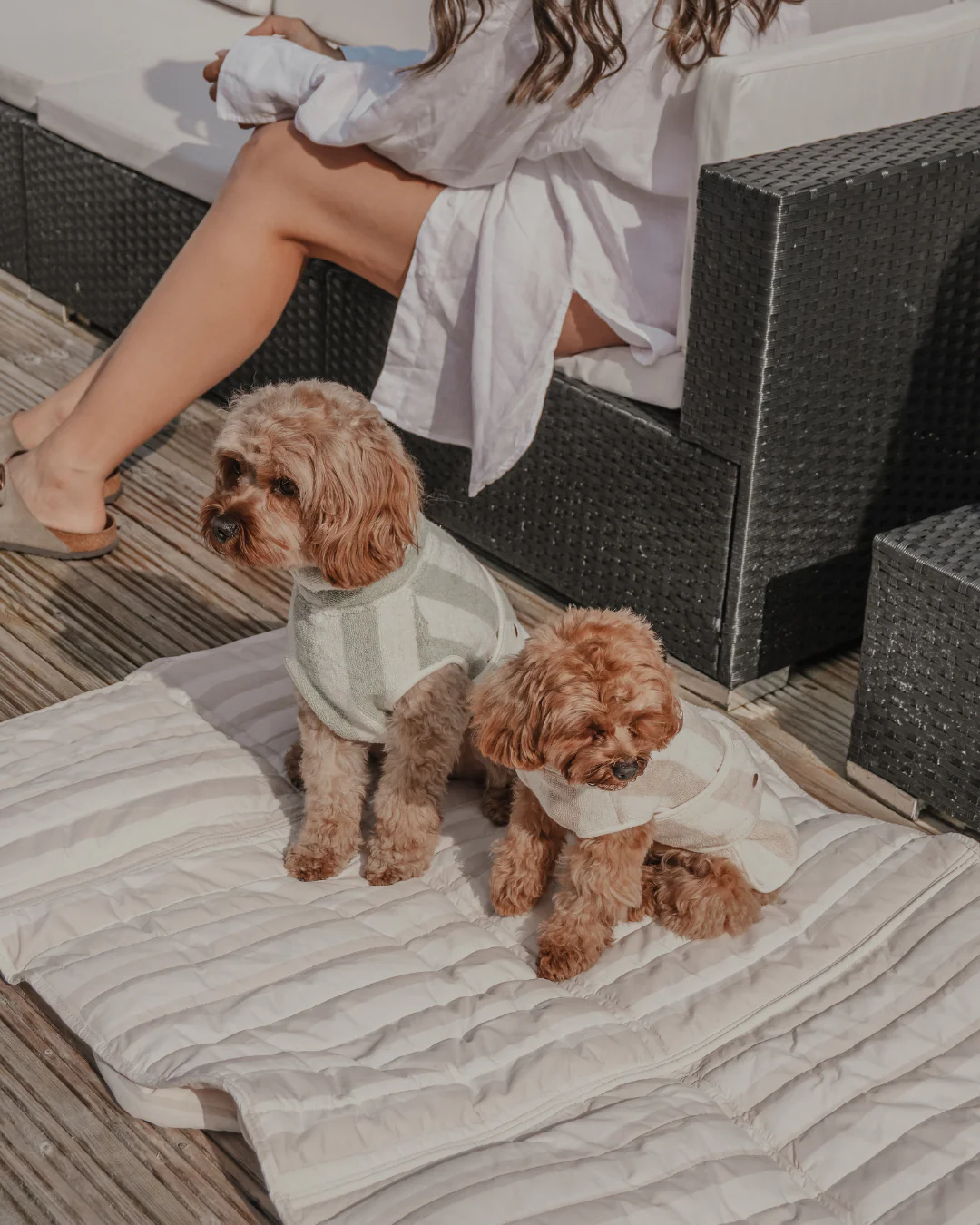 Summer Breeze Cooling Settle Mat Tote - Image 3