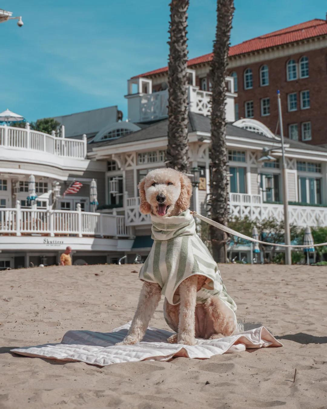 Summer Breeze Cooling Settle Mat Tote - Image 7